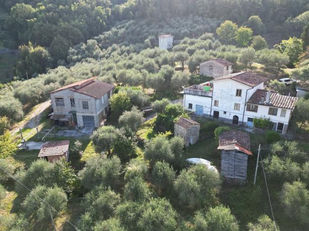 Casale in vendita a Lucca