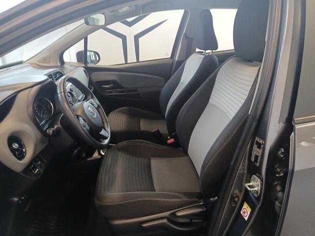 Toyota Yaris Yaris 5p 1.5h Style my18 - Foto 8