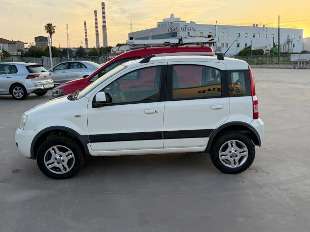 Fiat Panda 1.3 MJT 16V DPF 4x4 Climbing - Foto 9