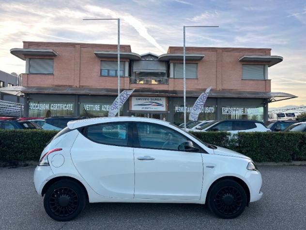 LANCIA Ypsilon 3ª serie Ypsilon 1.0 FireFly 5 porte S&S Hybrid Silver