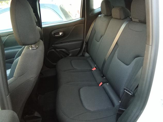 Jeep Renegade 1.6 Mjt 130 CV Longitude - Foto 7