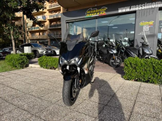 YAMAHA T Max 530 TUTTO INCLUSO ANCHE PASSAGGIO! MINI RATE rif. 24224816 - Foto 5