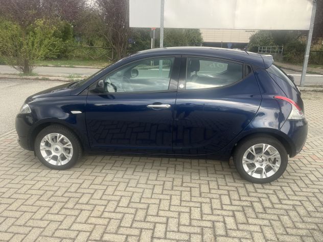 Lancia Ypsilon 1.2 69 CV 2015 Seconda proprietaria