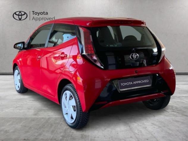Toyota Aygo 2ª serie 1.0 VVT-i 69 CV 5 porte x-play - Foto 6