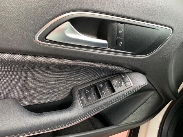 Mercedes-Benz GLA 180 NAVI VETTURA AZIENDALE KM E TALIANDI CERTIFICATI - Foto 10