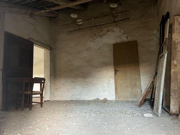 SALBORO: porzione di fabbricato su 2 piani da ristrutturare - Foto 4