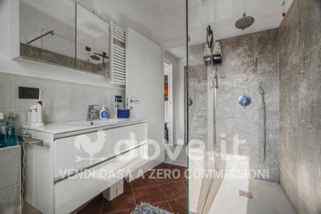 Appartamento di 84 m² con 3 locali e box auto in vendita a Uggiate con Ronago - Foto 19