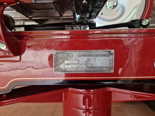 AFFETTATRICE A VOLANO BERKEL H9