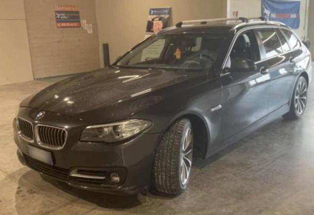 BMW 520 touring d xDrive Luxury rif. 24219758