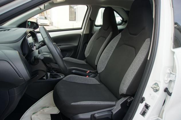 Toyota Aygo X Aygo X 1.0 VVT-i 72 CV 5 porte Active S-CVT - Foto 4
