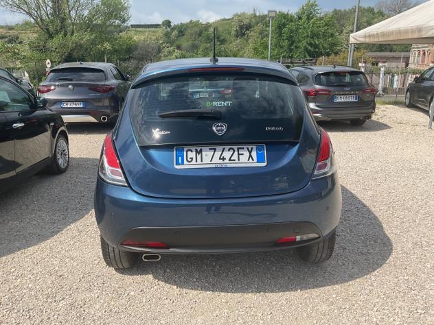 Lancia Ypsilon 1.0 FireFly 5 porte S&S Hybrid Ecochic Silver - Foto 6