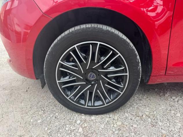 LANCIA Ypsilon Hybrid 1.0cc 70cv rif. 24163170 - Foto 8