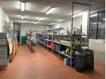 VA98 - ampio laboratorio con magazzino ed ampio posteggio riservato per 5 auto