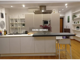 TIBURTINA BILOCALE ARREDATO CON BALCONE E BEN COLLEGATO.