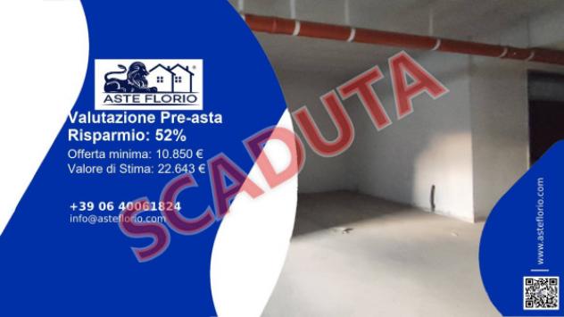 Immobile in asta di 19 m², box auto in vendita a Sant'Egidio del Monte Albino