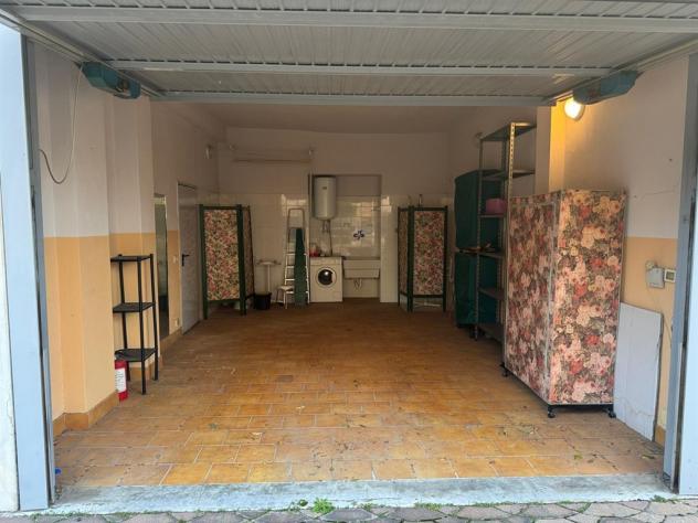 Alassio, Piazza Stalla, Bilocale piano secondo con ascensore, ampio terrazzo, doppio garage, posto auto e cantina - Foto 14