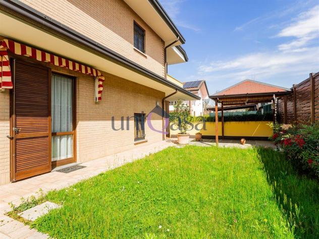 Meda (MB), vendesi villa singola con giardino privato – Eleganza, spazio e comfort per la tua famiglia. - Foto 3