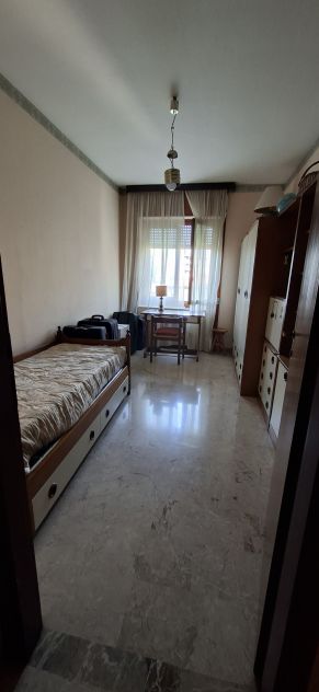 Due camere 1 matrimoniale e 1 singola in appartamento - Foto 6