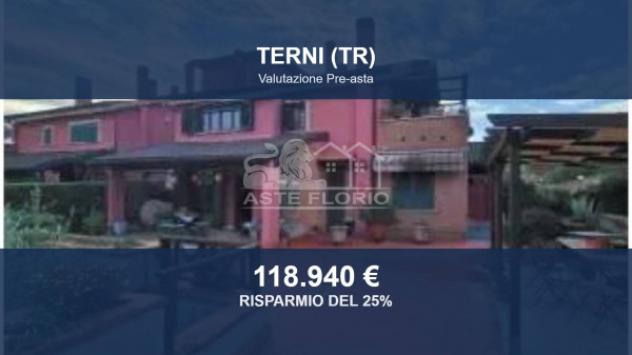 Immobile in asta di 171 m², box auto in vendita a Terni