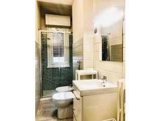 CIT TURIN MONOLOCALE LIBERO: 400 euro
