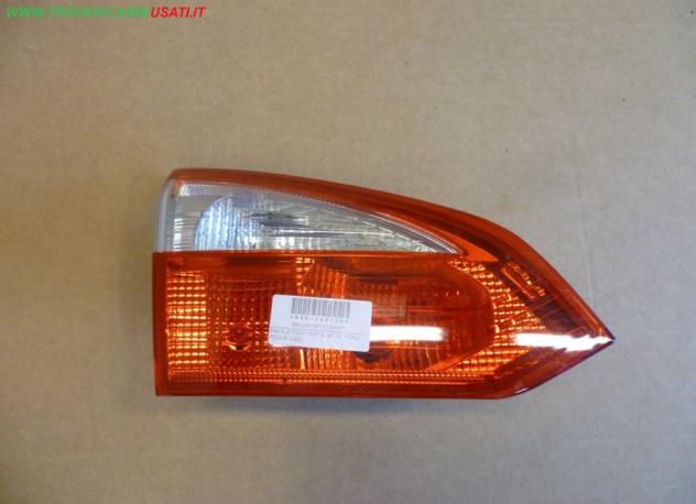 FANALE POST. PARTE INT. S. FORD FOCUS (CB8)  Parti elettriche  Fanaleria  Fanali  Fanale post. sx. FORD - FOCUS - 01-04-2011 - 01-11-2014