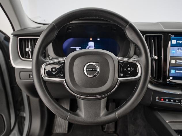 Volvo XC60 B4 D automatico Plus Dark - Foto 7