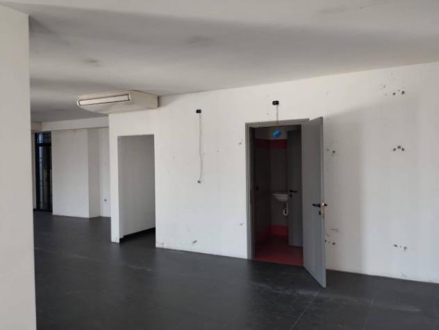Immobile di 720 m² con 2 locali in vendita a Brescia - Foto 3