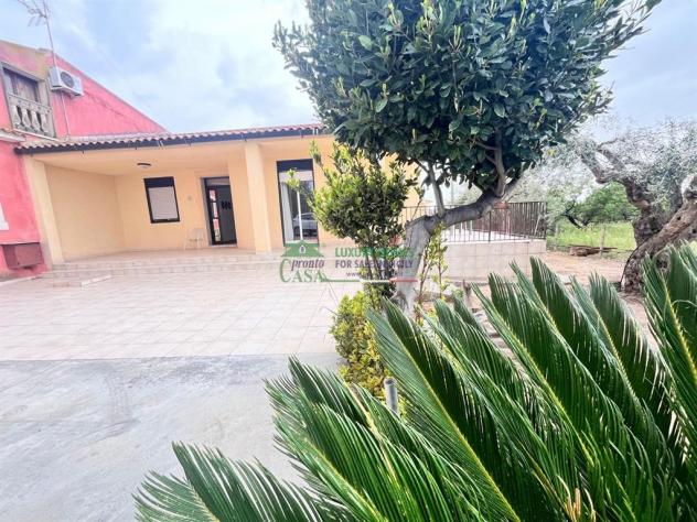 Rif:2674 - Villetta con giardino affitto estivo – Comiso
