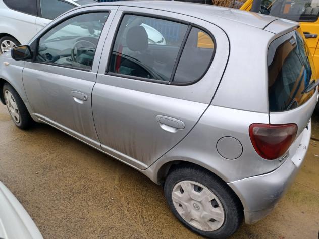 Toyota Yaris 1.3i 16V cat 5 porte Luna '03 - Foto 3