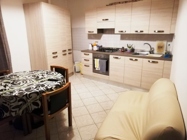 Due posti letto in 2 GRANDI DOPPIE a 10 min a piedi da Università.