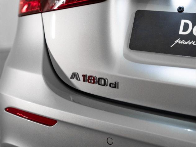 Mercedes-Benz Classe A A 180 d Automatic - Foto 4