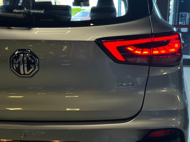 MG ZS (2021-2025) ZS Classic 1.5 VTi-tech Luxury - Foto 8