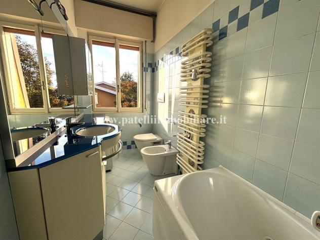 TRILOCALE CON AMPIO TERRAZZO, BOX E CANTINA – BERGAMO - Foto 13
