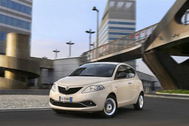 Lancia Ypsilon III 2015 1.0 firefly hybrid Gold s&s 70cv - Foto 4