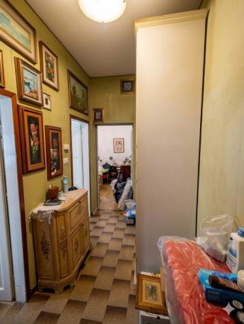 APPARTAMENTO di 4 vani e di 75 mq (FIRENZE) rif. AAJ325