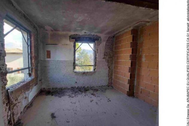 Immobile in asta di 191 m² con più di 5 locali in vendita a Foligno - Foto 4