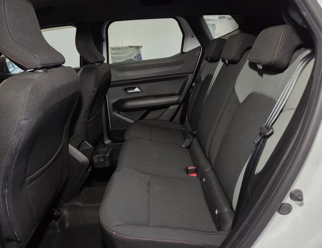 Dacia Duster 1.2 Tce 130cv Extreme 4WD - Foto 7