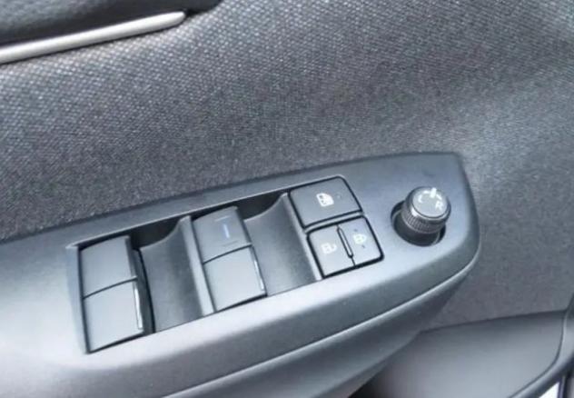 TOYOTA Yaris Cross 1.5 Hybrid 5p. E-CVT Business rif. 20347800 - Foto 10