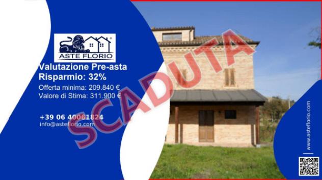Immobile in asta di 274 m² con più di 5 locali in vendita a Francavilla d'Ete