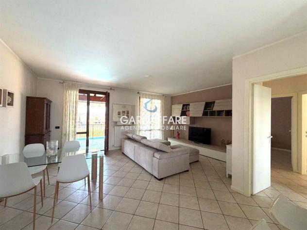 ESCLUSIVO TRILOCALE CON AMPIA TERRAZZA VISTA LAGO IN RESIDENCE CON PISCINA - Foto 13