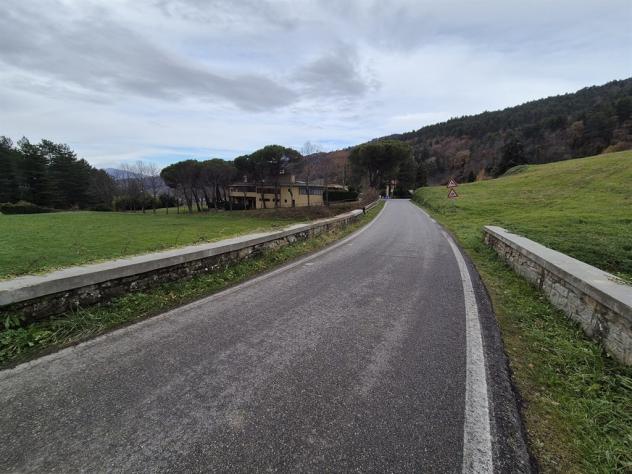 POMINO VENDESI COMPLESSO MISTO COMMERCIALE E RESIDENZIALE - Foto 5
