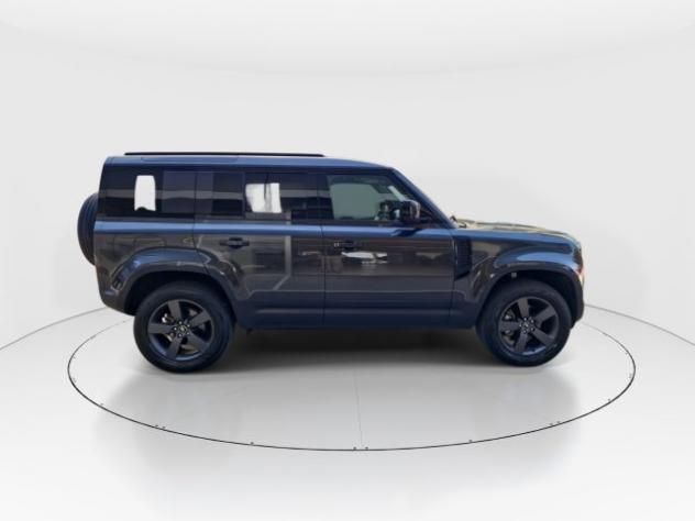 LAND ROVER Defender 110 3.0D I6 200 CV AWD Auto S rif. 23742581 - Foto 6