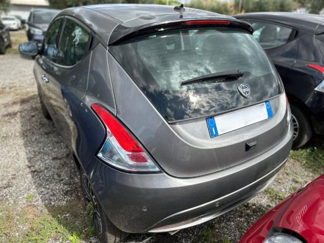 Lancia Ypsilon 1.0 FireFly 5 porte S&S Hybrid Platino - Foto 6