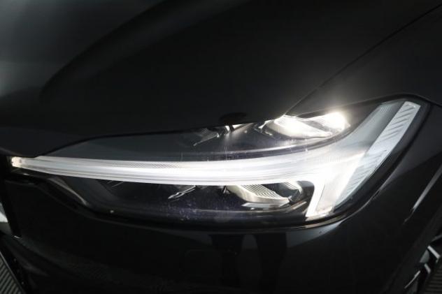 VOLVO XC60 XC60 B4 (d) AWD automatico Ultimate Dark rif. 23748969 - Foto 9