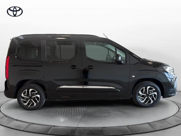 Toyota Proace City Verso 1.5D 130CV M/T L1 Executive - Foto 6