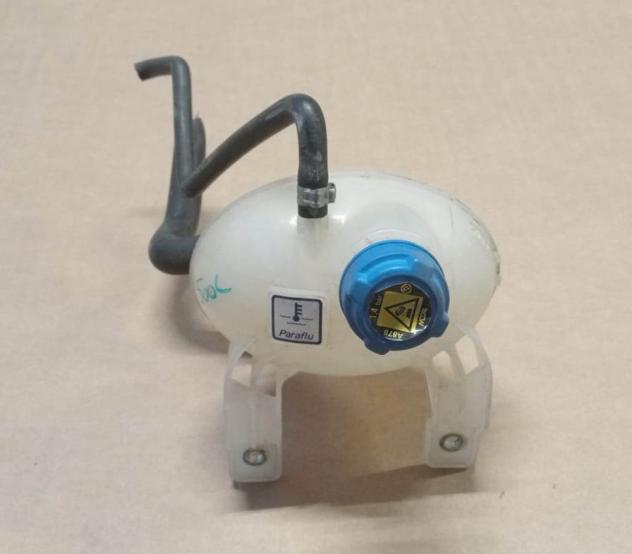 VASCHETTA COMPENSAZIONE RADIATORE 999-U1298365 Raffreddamento  Termico  Raffredamento  Radiatore acqua FIAT - 500 L - 01-06-2017 -, FIAT - 500 L - 01-