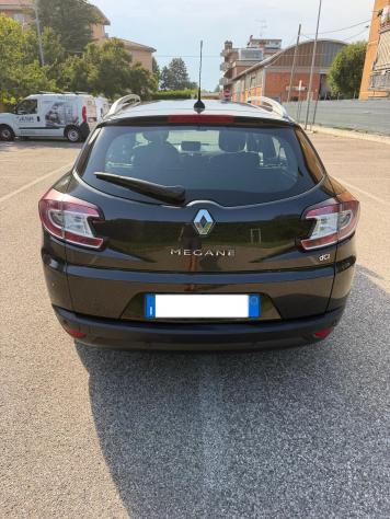 Renault Megane SporTour 1.5 dci - NAV. - 12 MESI DI GARANZIA - - Foto 3