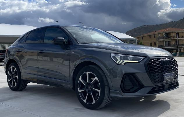 Audi Q3 SPB S Line interno ed esterno 2.0 TDI 150CV S-Tronic 35 - Foto 3