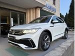 VOLKSWAGEN Tiguan 2.0 TDI 150 CV SCR DSG R-Line LUCI AMBIENTE rif. 23739702