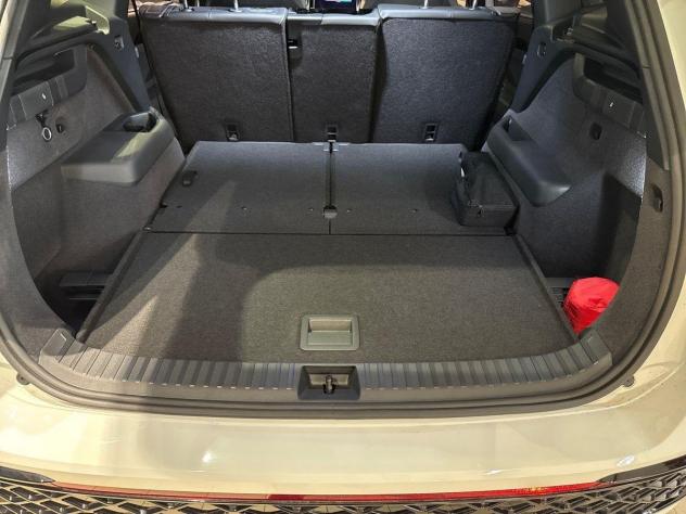 Volkswagen Tayron Versioni Plus Nuova R-Line Plus 2.0 TDI SCR 110 kW (150 CV) DSG - Foto 8